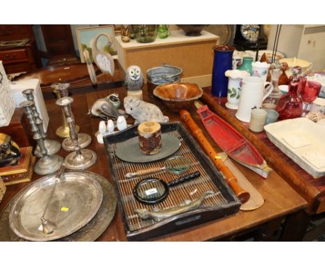 Two large magnifying glasses; an Oriental tray; various wooden animal ornaments; a copper pail; a boat ornament; a large reco