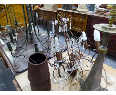 A QTY OF VARIOUS METAL LIGHTING
