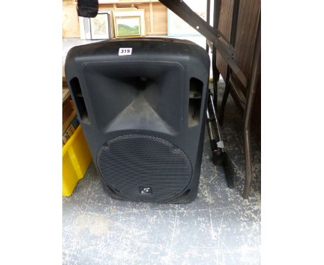 A STUDIOMASTER SPEAKER