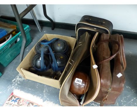 A QUANTITY OF VARIOUS  VINTAGE BOWLING WOODS. 