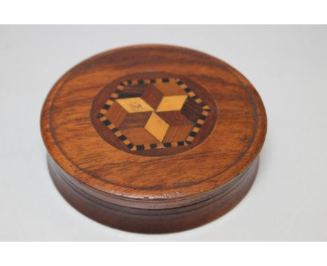AN INLAID TUNBRIDGE STYLE CIRCULAR SNUFF BOX, Dia 10 cm
