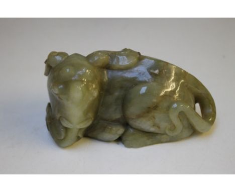 A MYTHICAL JADE ELEPHANT,  L 12 cm, H 6 cm