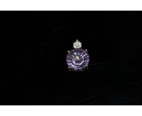 A HALLMARKED 9 CARAT GOLD AMETHYST AND DIAMOND PENDANT, measuring approx 10 mm x 10 mm