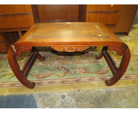 A CHINESE HARDWOOD CARVED TABLE W-89 CM A/F, A MODERN GLAZED LAMP TABLE TOGETHER WITH A CORNER UNIT (3)