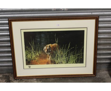 A FRAMED AND GLAZED SIGNED LIMITED EDITION DAVID SHEPHERD PRINT ENTITLED 'JUNGLE GENTLEMAN' 1590/2000, 79 X 51 CM