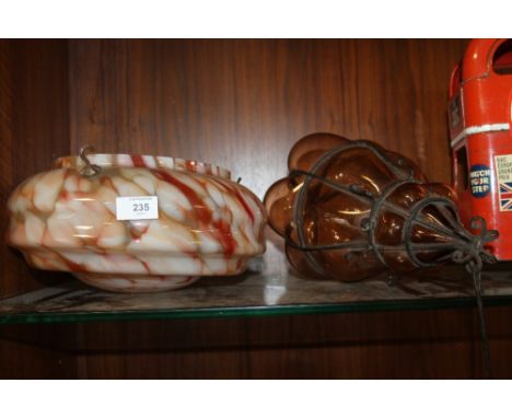 A RETRO MOTTLED GLASS CEILING LIGHT SHADE TOGETHER WITH ANOTHER LIGHT FITTING