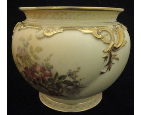 A Royal Worcester blush ware vase with floral spray decoration, date marked for 1913 CONDITION REPORTS Some light scratches t