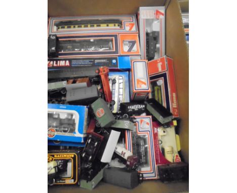 A collection of various rolling stock including "Lima 10" (boxed), two Lledo Bygone Days of Road Transport limited edition ve