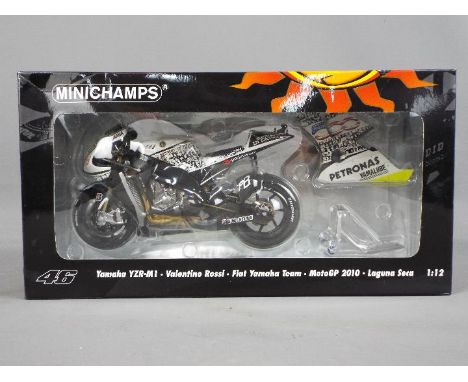 Minichamps Valentino Rossi Collection - a 1:12 scale diecast model Yamaha YZR-M1, Fiat Yamaha Team, MotoGP 2010, Laguna Seca,