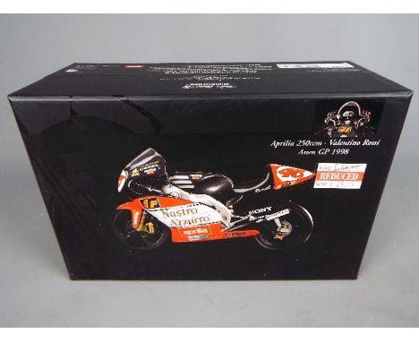 Minichamps Valentino Rossi - a 1:12 scale diecast model, Aprilia 250cc, Assen GP 1998, mint in box with all internal packing 