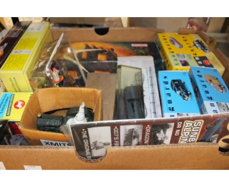 A collection of assorted boxed diecast vehicles, to include: Lledo Days Gone, Vanguards, Matchbox Models of Yesteryear and ot