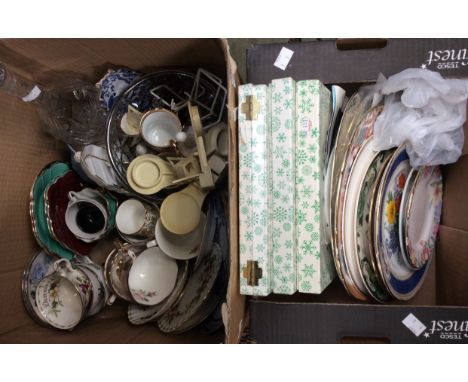 A collection of porcelain including Royal Crown Derby various designs - Mikado, Olde Avesbury, various plates, cups and sauce