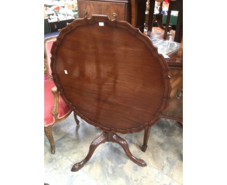 Reproduction pie crust tilt top mahogany tripod table with bird cage mechanism 