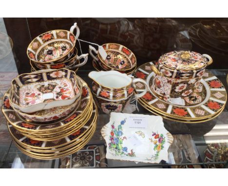 Royal Crown Derby Imari 1128 pattern, two breakfast plates, six side plates, six teacups and saucers, milk, sugar and cover, 