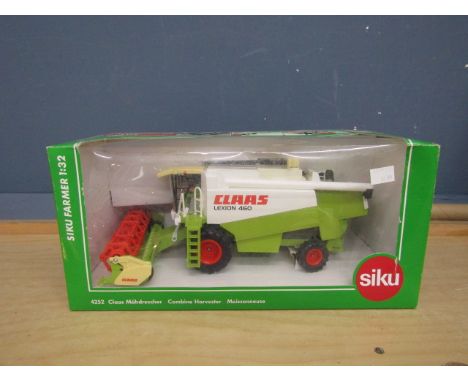 Boxed Siku 1:32 scale die-cast Claas Lexion 460 Combine. Model No 4252