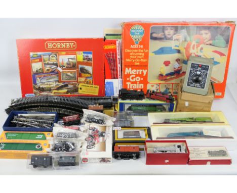 AHM - Wills - Hornby - H&amp;M - Others - A mixed lot of OO and HO gauge model railways items, a Hornby Jigsaw, together with