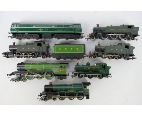 Triang - Others - Seven unboxed OO gauge locomotives. Lot includes Triang R357 Class 31 diesel locomotive Op.No.D5572 in BR g