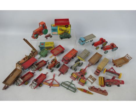 Dinky Toys - Corgi Toys - Matchbox - Others - A predominately unboxed collection of mainly farming related diecast vehicles a