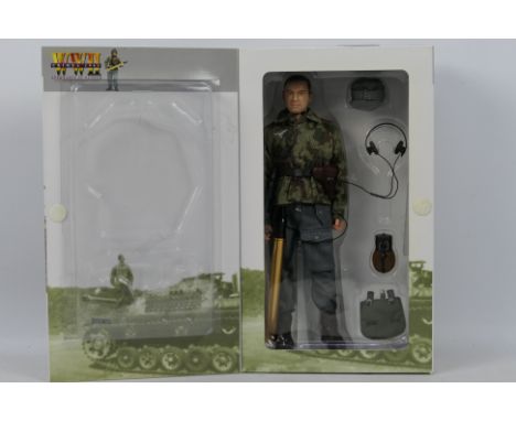 Dragon - A boxed Dragon #70351 1:6 scale WW2 Crimea 1943 "Werner Bloch", Luftwaffe SP Gunner, Panzerjager-Abteilung 5, Luftwa