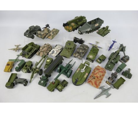 Dinky Toys - Corgi - Britains - Matchbox - Other - AN unboxed group of diecast military vehicles in several scales. Lot inclu