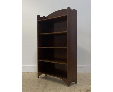 A stained oak and walnut floor standing open bookcase, first half of the 20th century, fitted with three adjustable shelves, 