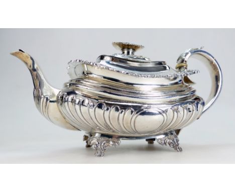 George IV Silver teapot, hallmarks for London 1824, maker CF. Weight 757.5g / 24.35 tr oz