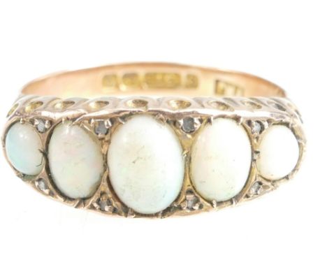 9ct Gold 5 stone Opal ring, size R, 3.2 grams