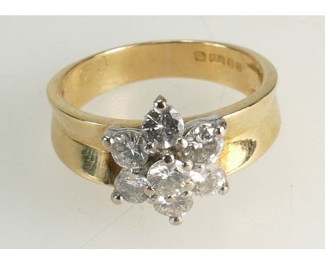 18ct Gold Ladies Diamond Daisy cluster ring, size K, 4.4 grams