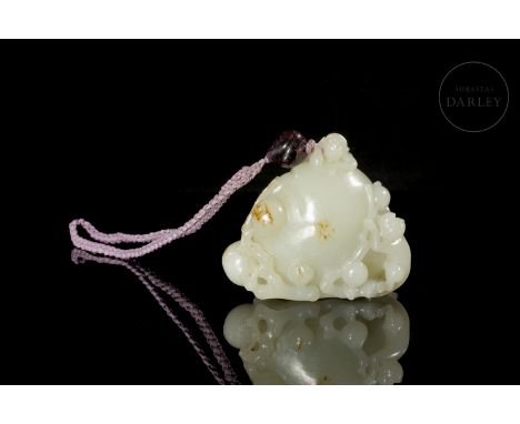 Carved jade figurine ‘Monkeys and Peaches’, Qing dynastyWhite jade carved in a single piece with slight reddish-golden flecks