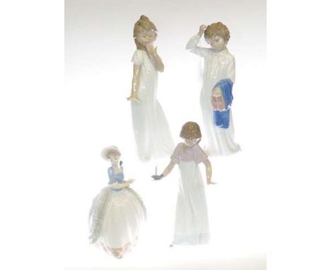 Four Nao figures
