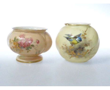 Two small Worcester blushware vases