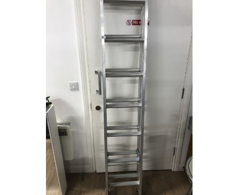 ALUMINIUM LADDER ( EXTENDED )
