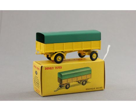 Boxed French Dinky 70 Covered Trailer in excellent condition with good box