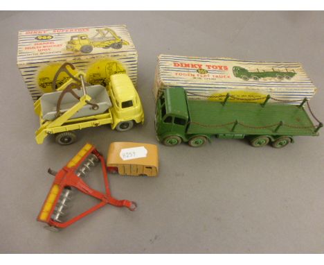 Two boxed Dinky Supertoys to include 905 Foden Flat Truck and 966 Marrel Multi Bucket Unit plus unboxed Diniy Disc Harrow and