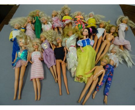 Eighteen 1966-1969 Mattel Barbie Dolls most with outfits, plus 1966 Mattel Snow White