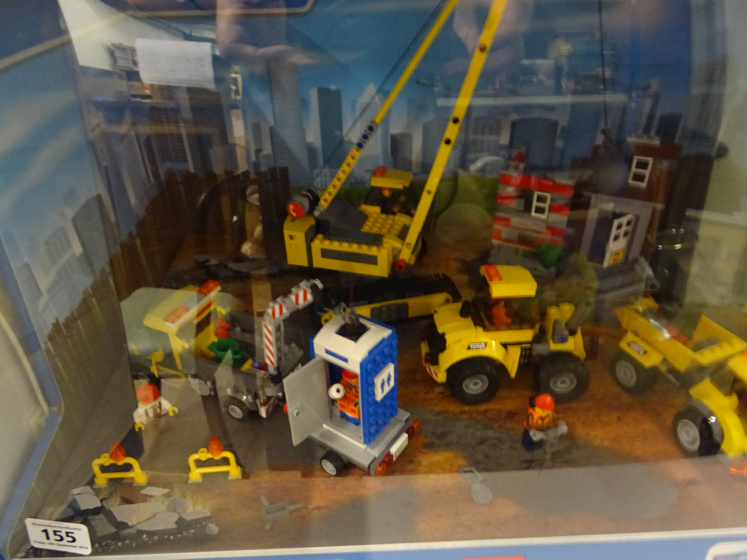 Large Lego City Shop Display Service Truck And Demolition Site In Need Of New Batteri