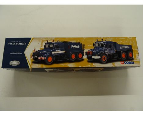 Boxed Corgi ltd edn Pickfords 17904 2 Scammell Contractors