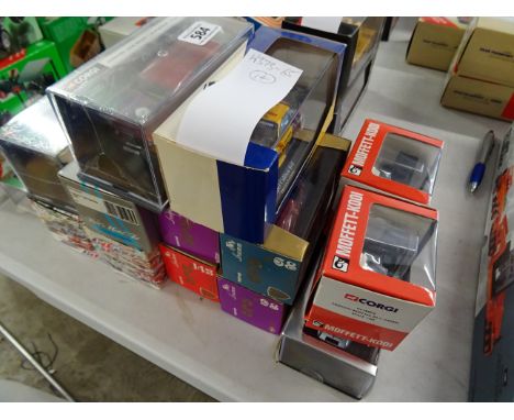 Fourteen boxed diecast vehicles to include; Brumm Revival serie Oro, Minichamps, Spark, Corgi models CC07703 The AA, CC07708 