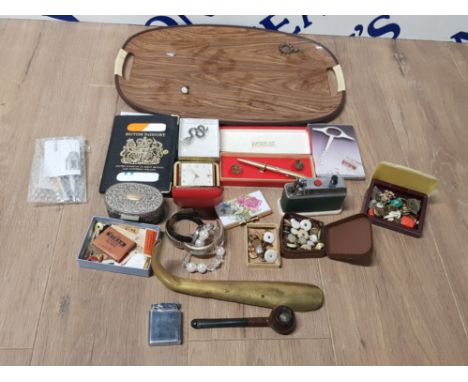 A TRAY CONTAINING MISCELLANEOUS ITEMS SUCH AS TABLE LIGHTER SMOKING PIPE COSTUME JEWELLERY TRAVELLING CLOCKS ETC