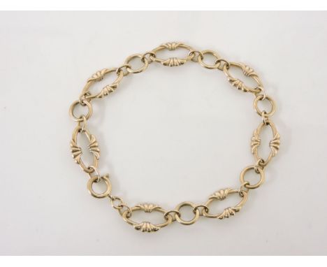 A 9ct gold fancy oval and ring link chain, 13.7g