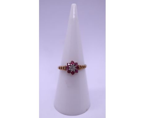 9ct gold ruby and diamond cluster ring - Size L 