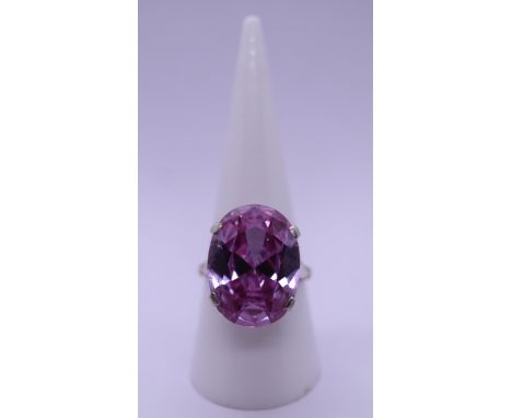 Silver amethyst set ring - Size Q 