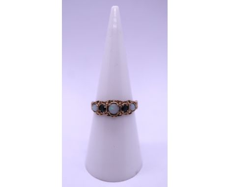9ct gold opal and sapphire ring - Size L 