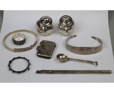 Collection of silver items comprising Vesta case, marcasite ring, 2 bangles, spoon,engraved pen and condiments - Approx weigh