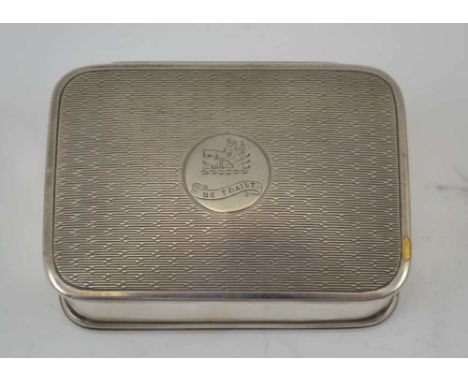 WILMOT MANUFACTURING CO. A GEORGIAN DESIGN SILVER SNUFF BOX, the hinged engine turned cover with an engraved circular cartouc