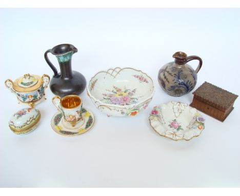 A mixed lot comprising a twin handled Capodimonte sugar bowl and cover and a matching cabinet cup and saucer, a Capodimonte g