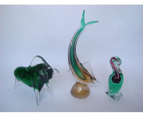 A Murano green and clear glass ornament of a bull (small chip to right horn), a fish ornament and a bird (3). 