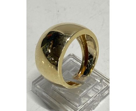 A 9ct gold ring 1.90g size N1/2