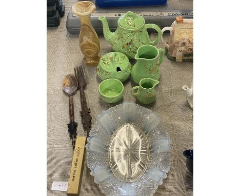 A vintage Emerald Gold tea set by Wade with other collectibles, shipping unavailable
