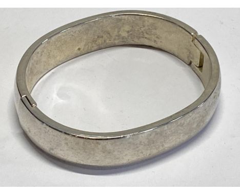 A 925 silver bangle